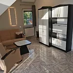 실버 비치 게스트하우스 자르마디