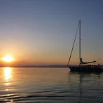 실버 비치 게스트하우스 4*