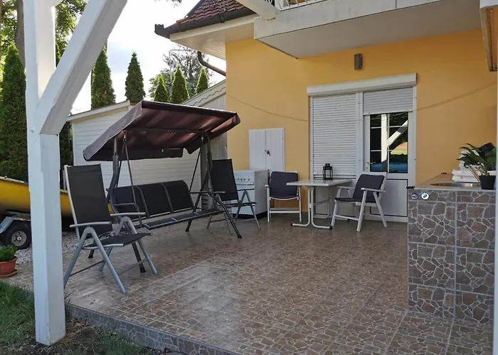 Silver Πανσιόν Zamárdi